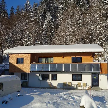 Caroline'S Appartement Au (Vorarlberg) Exterior photo